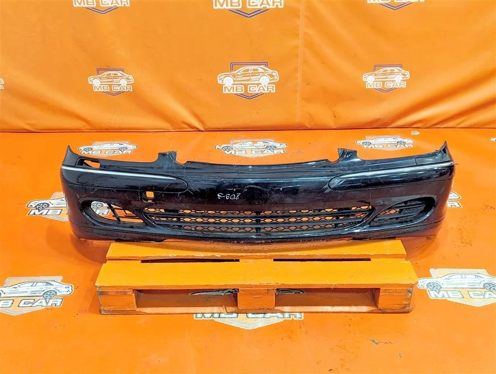 Бампер передний Mercedes-Benz