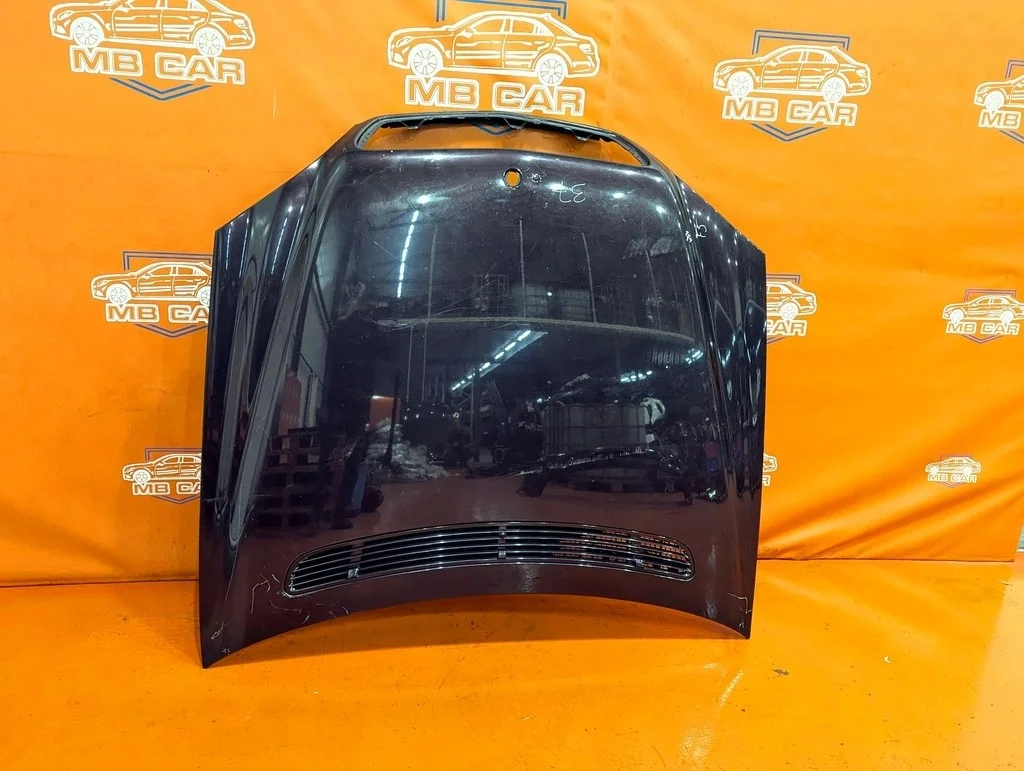 Капот Mercedes-Benz