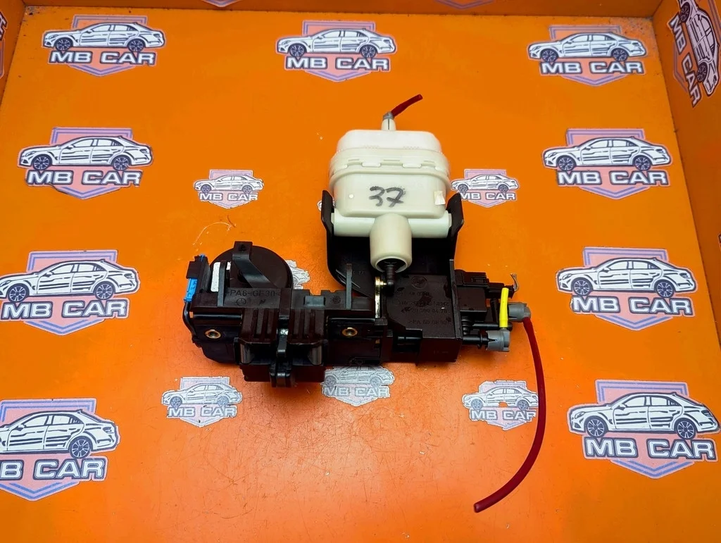 Замок багажника Mercedes-Benz