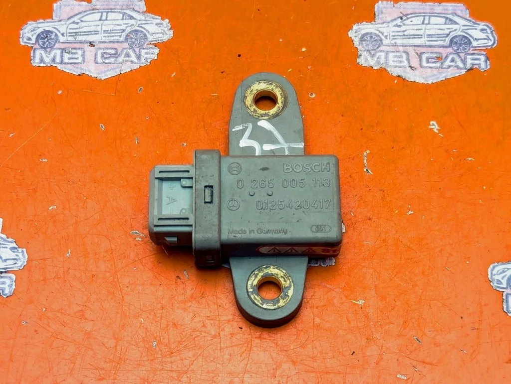 Датчик ускорения Mercedes-Benz