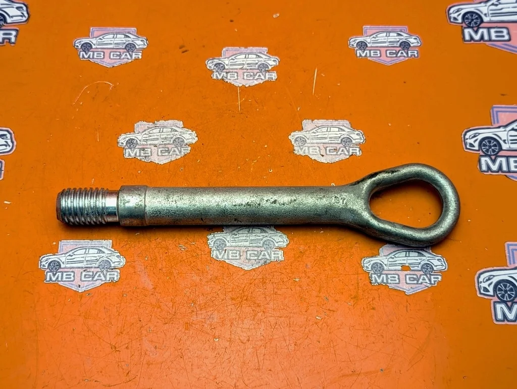 Крюк буксировочный Mercedes-Benz