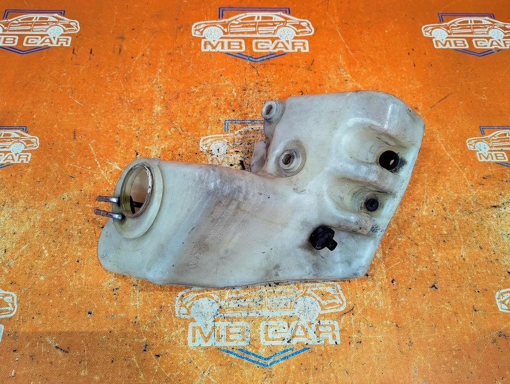 Бачок омывателя Mercedes-Benz