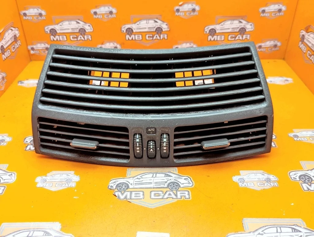 Воздуховод центральный Mercedes-Benz