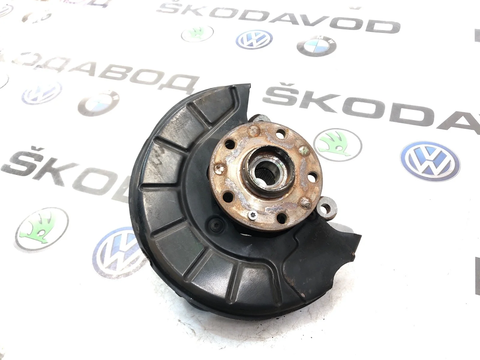 Кулак поворотный Volkswagen Passat 2013 5C0407256 B7 (NMS) АМЕРИКА 2.0 CFFB, передний правый