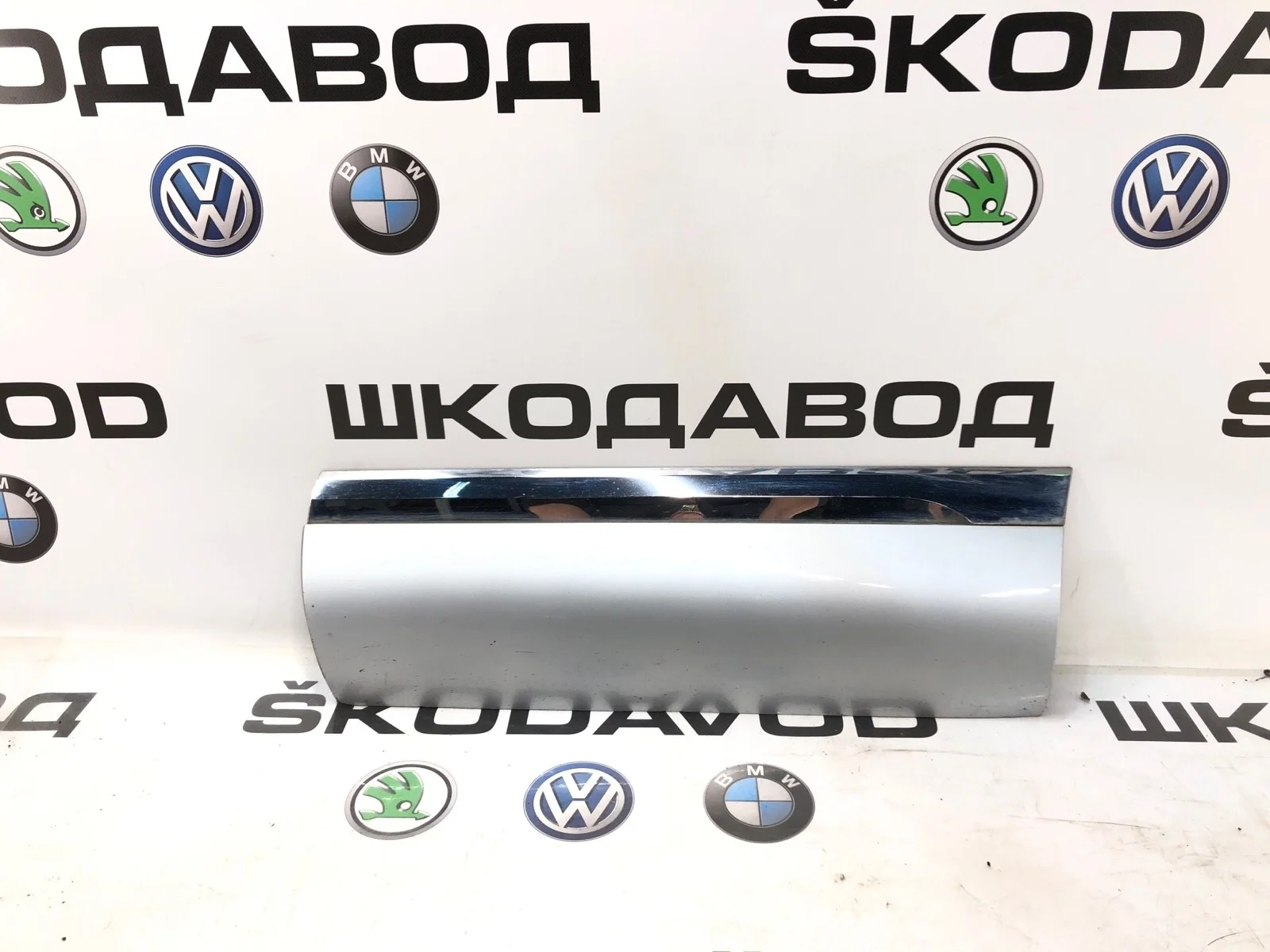 Молдинг двери Volkswagen Touareg 2014 7P6854949HGRU 2 NF 3.0 CJMA, задний левый