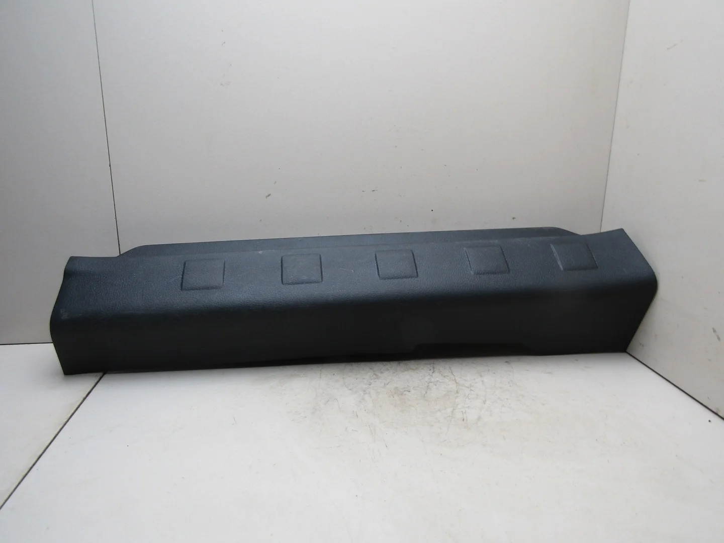 Накладка порога (внутренняя) Nissan X-Trail (T31) 2007-2014  [76951JG00A]  2.0 MR20DE в Вологде