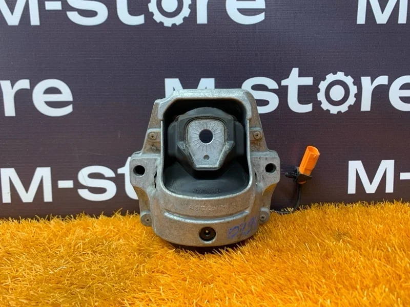 Подушка двигателя Audi A4 2013 8R0199381E B8/8K CDN, левая