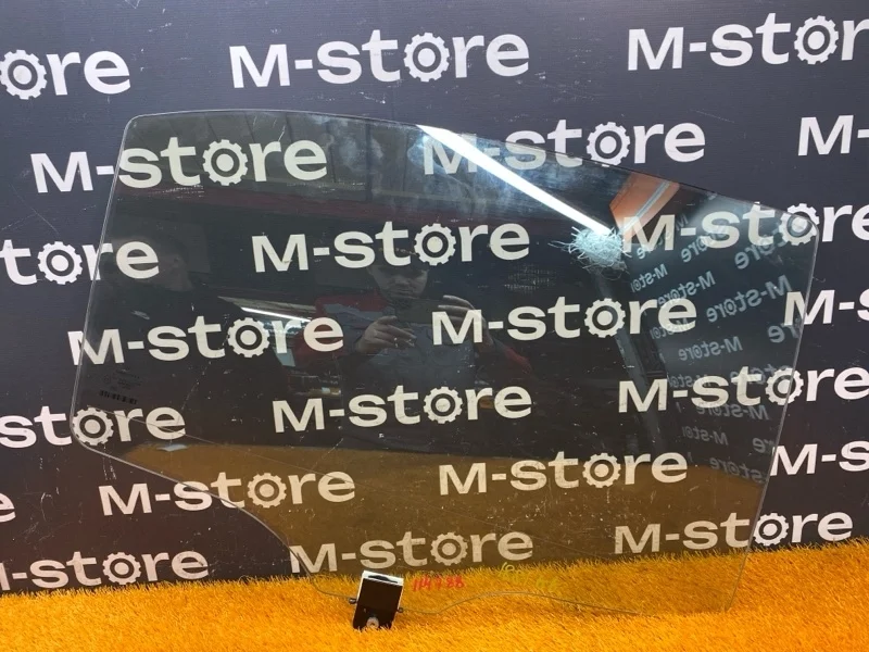 Стекло боковое Mercedes-Benz S-Class 2008 A2217301818 W221 273.961, заднее правое