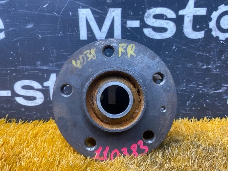 Ступица Audi A5 2010 8K0407615B 8T CDN, передняя правая