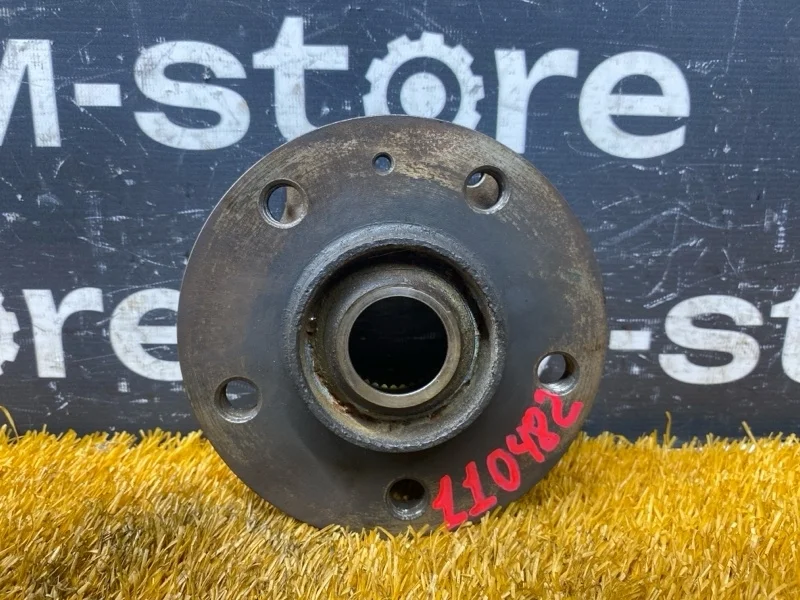 Ступица Audi A5 2010 8K0407615B 8T CDN, задняя правая