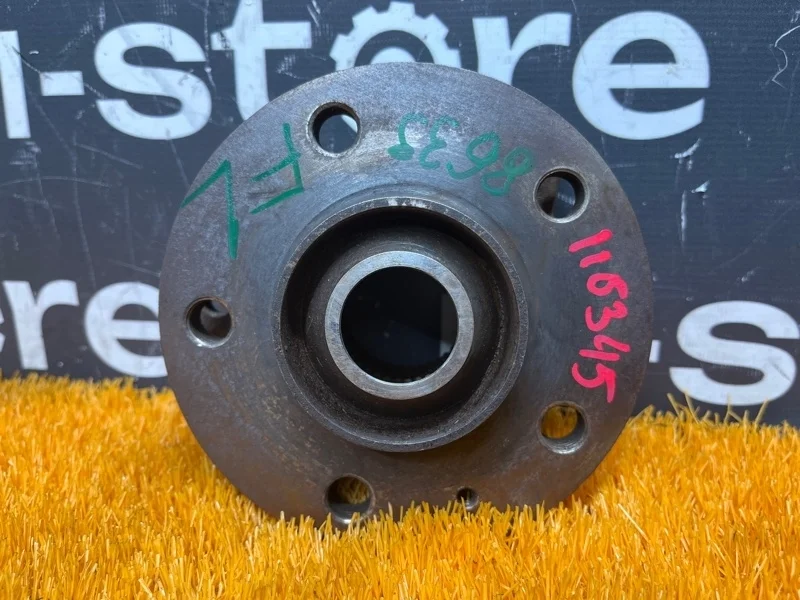 Ступица Audi A4 2009 8K0407615B B8/8K CDH, передняя левая