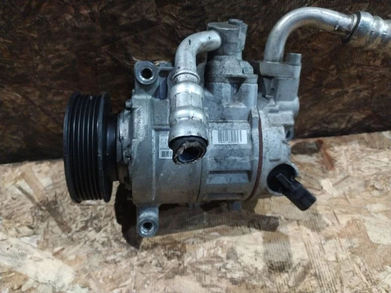 Компрессор кондиционера Audi A5 2010 8T3