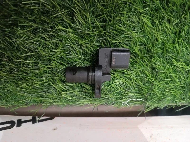 Датчик положения распредвала Hyundai Sonata 2007 3931038050 EF G4JP 2.0