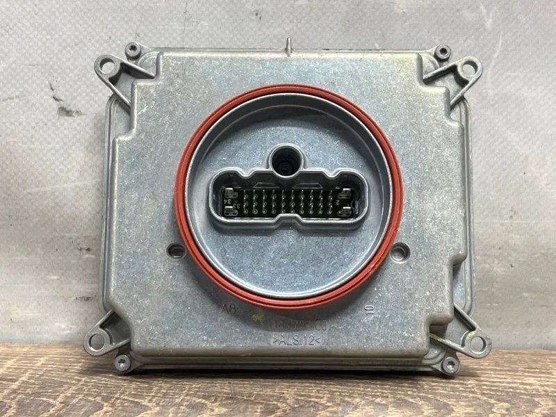 Блок управления светом Audi A8 2017 7PP941472K D4 3.0 CRE, правый