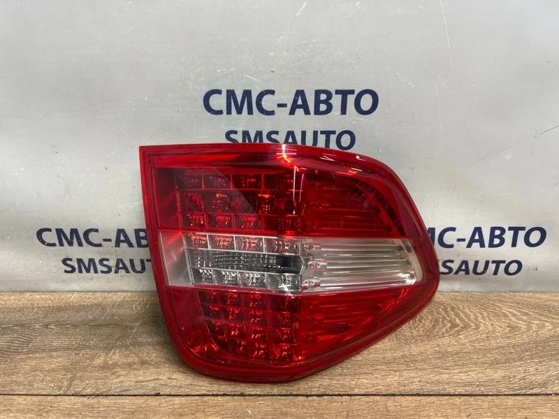 Фонарь на крыло Mercedes-Benz Ml 2010 A1649064200 W164 642.820, левый