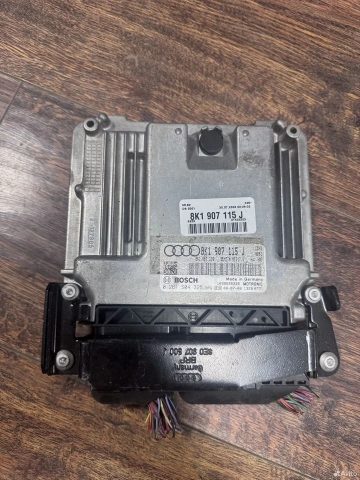 Блок управления двигателем audi a4 b8