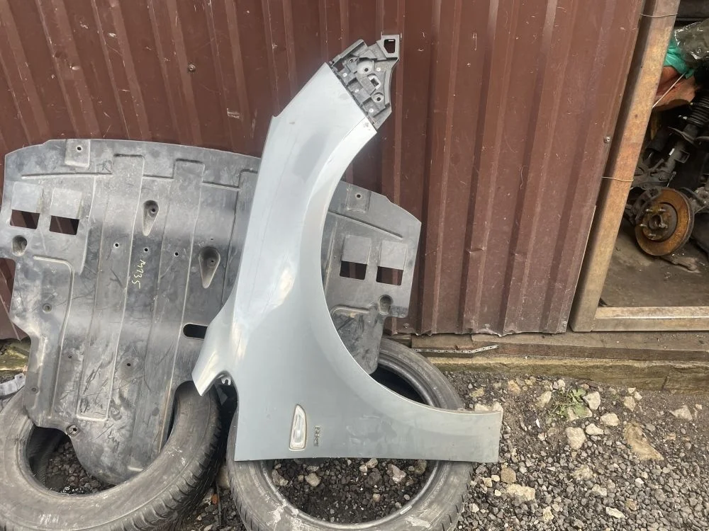 крыло переднее правое opel astra J