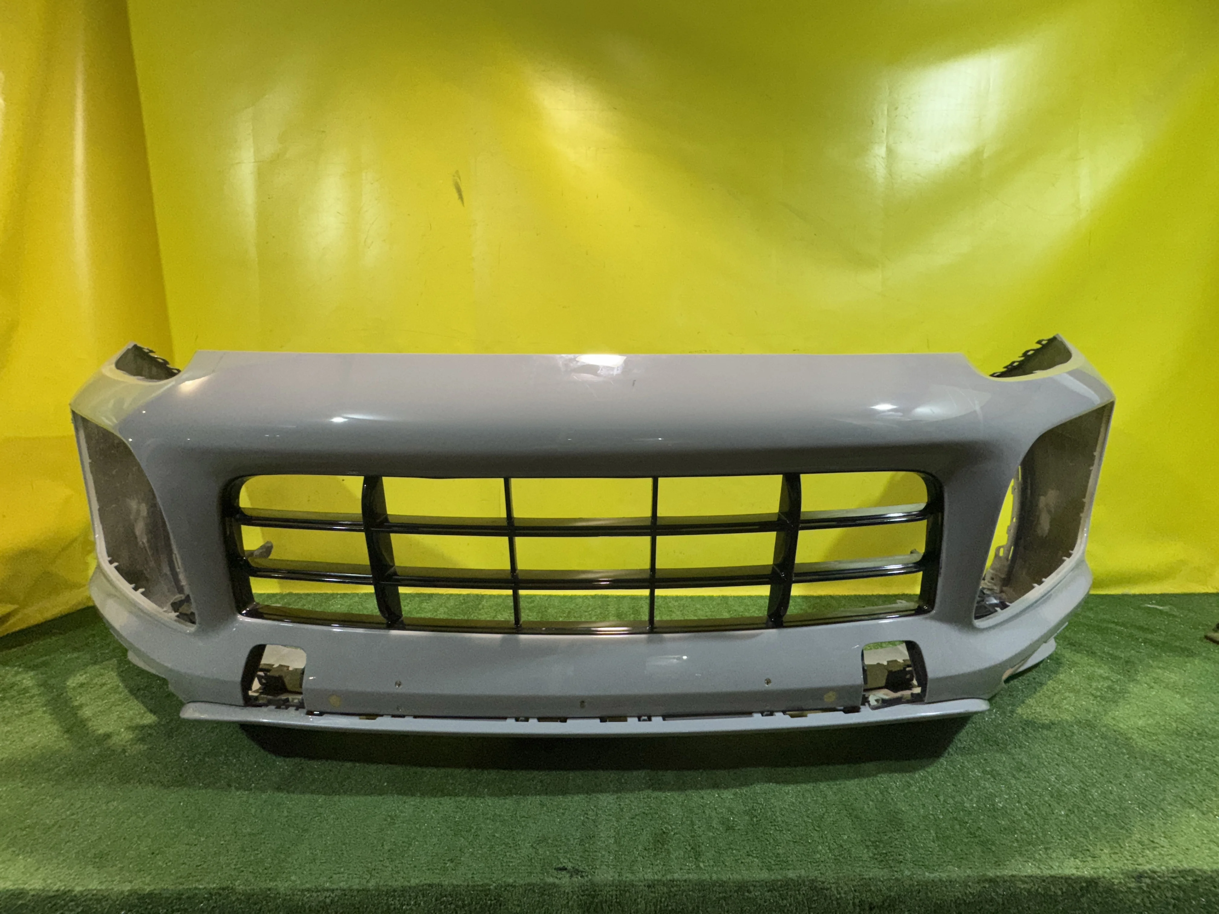 Бампер передний  Porsche  Cayenne 3 PO536 2017 9Y0807221B 33201