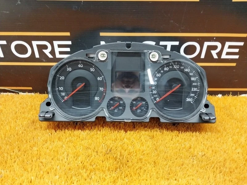 Щиток приборов Volkswagen Passat 2006 3C0920860G B6 BVY