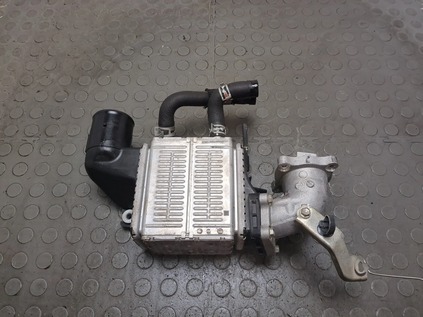 Радиатор интеркулера Lexus NX 2014-2021 КПП автомат (АКПП) 8ARFTS Бензин 2 л Турбо-инжектор