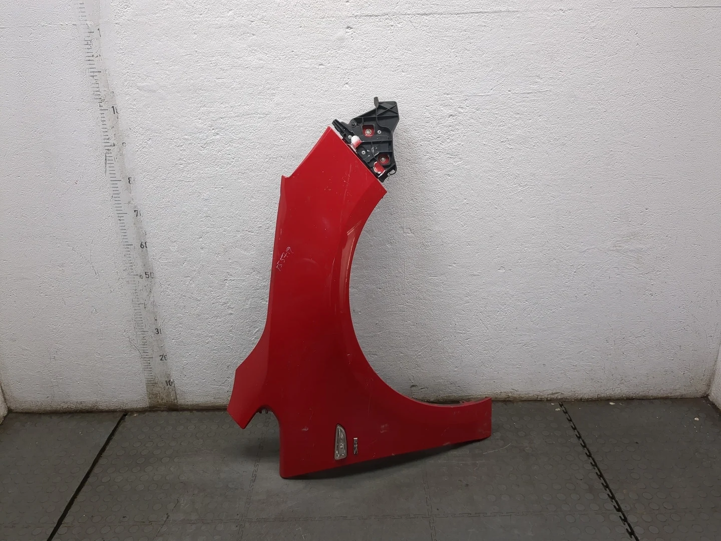 Крыло Opel Astra J 2010-2017 КПП 5-ст.мех.(МКПП) A16XER Бензин 1.6 л