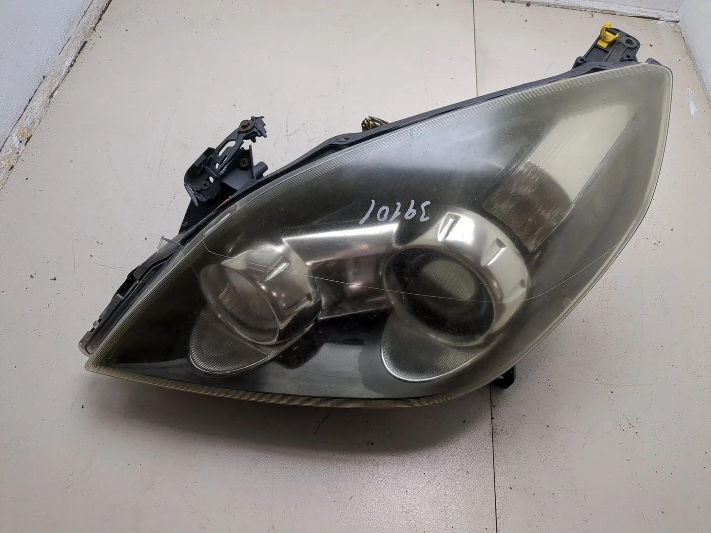 Фара (передняя) Opel Vectra C 2002-2008 КПП 6-ст.мех.(МКПП) Z19DTH Дизель 1.9 л CDTI