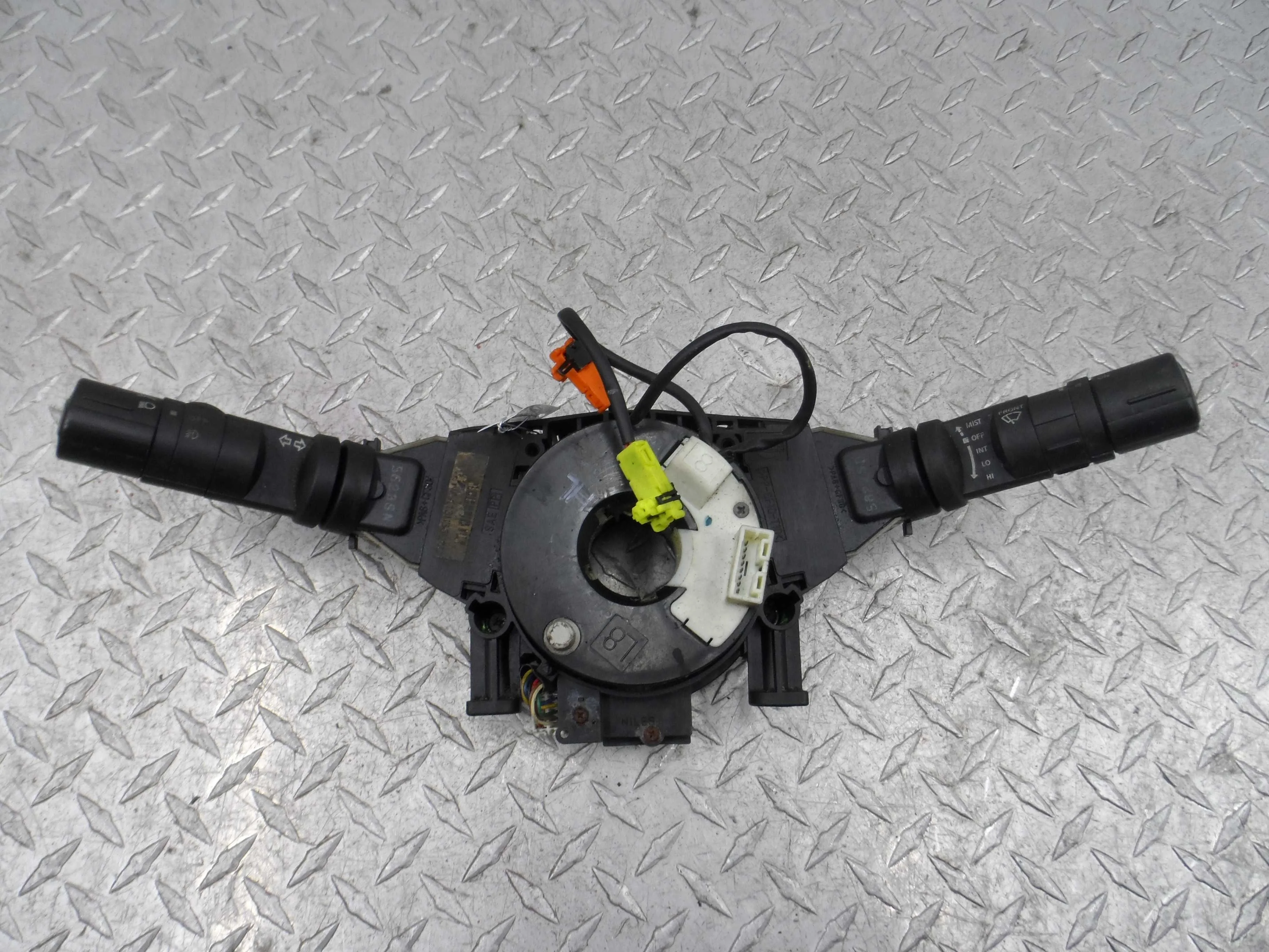 Переключатель подрулевой (стрекоза) Infiniti QX56 (JA60) 2004 - 2007 бензин 5.6 Автомат