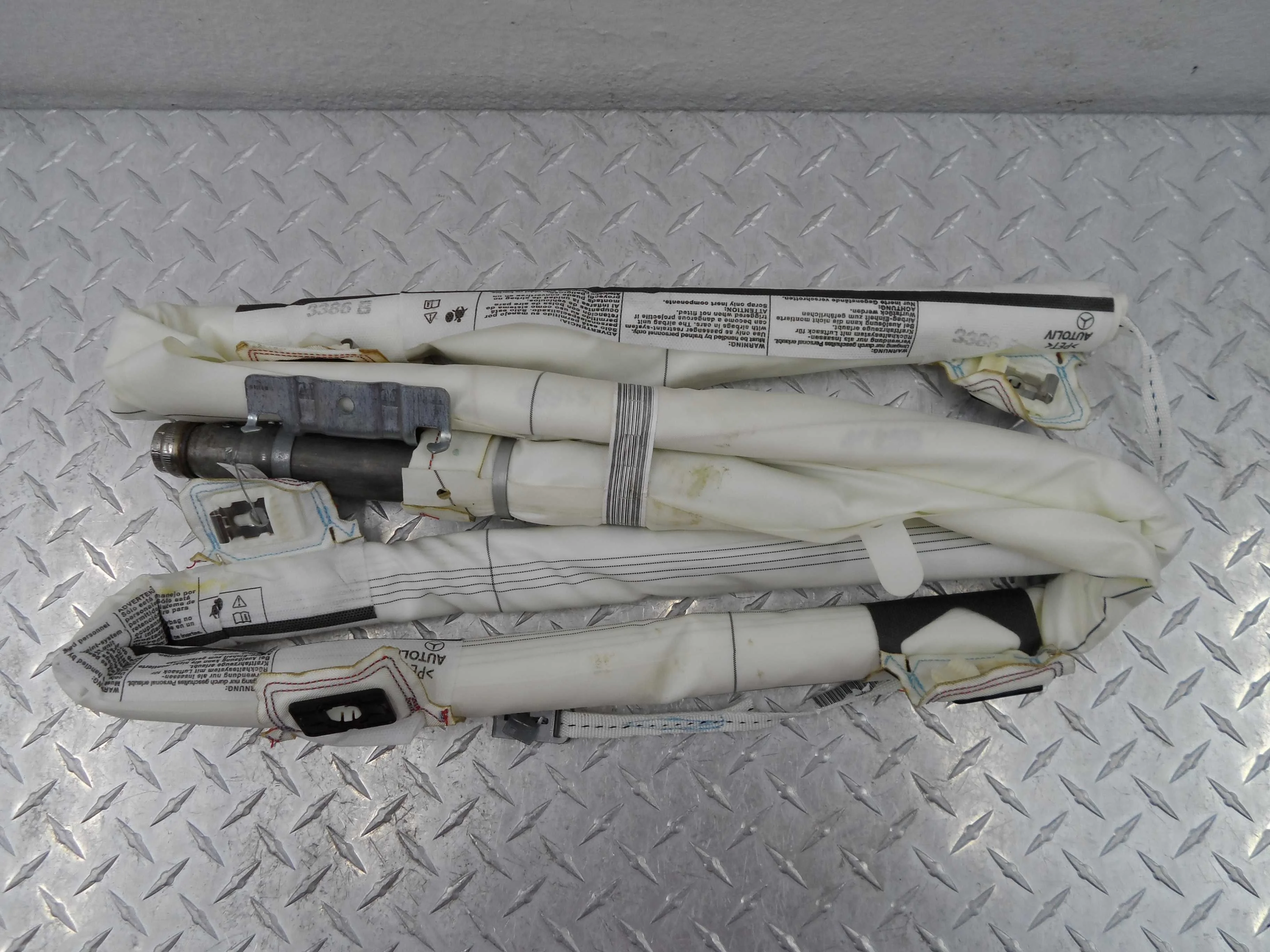 Подушка безопасности потолочная левая Mercedes GLE (W166) 2015 - 2019 бензин 3.5 Автомат