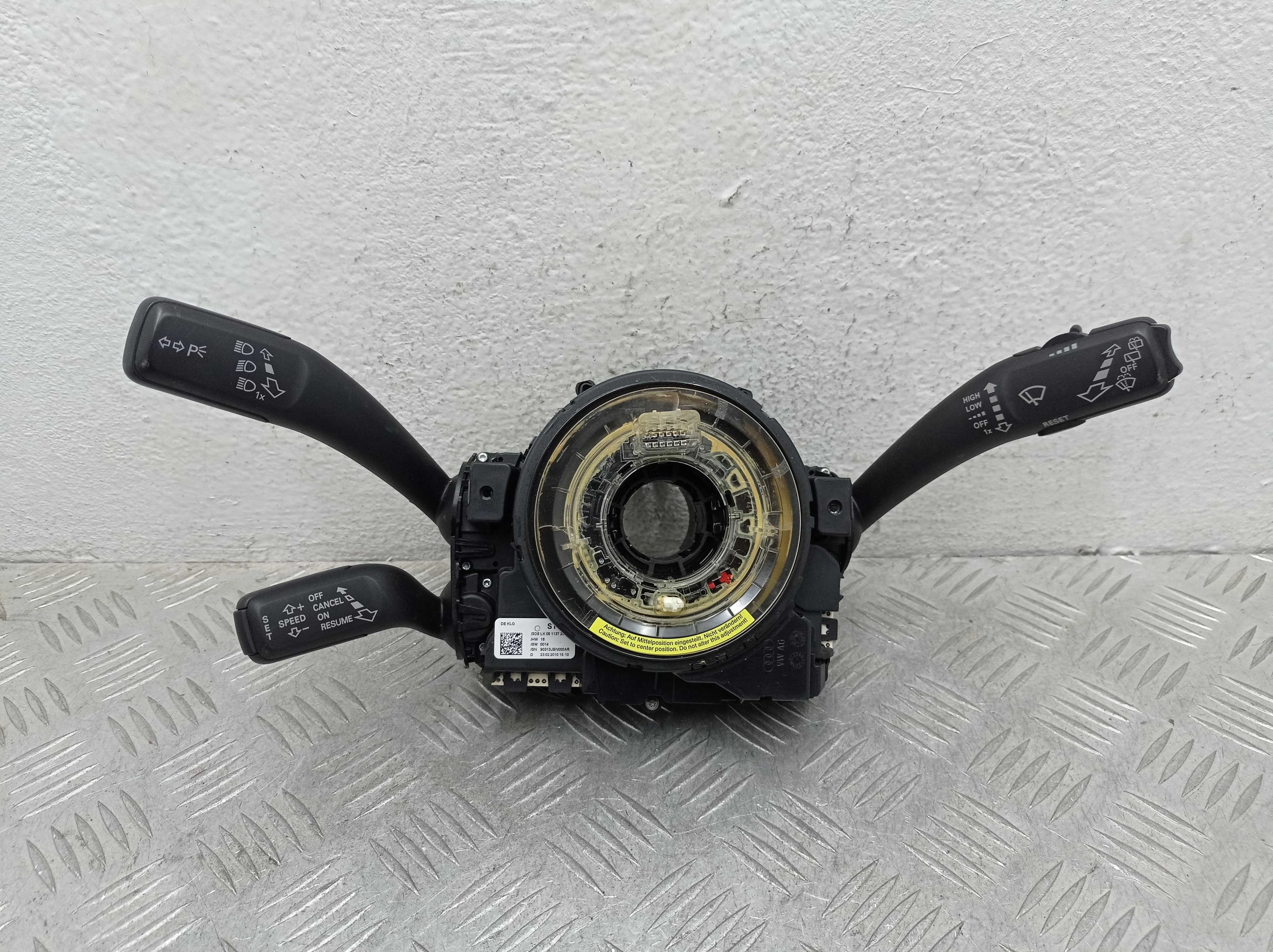 Переключатель подрулевой (стрекоза) Audi Q5 (8R) 2008 - 2012 бензин 3.2 Автомат