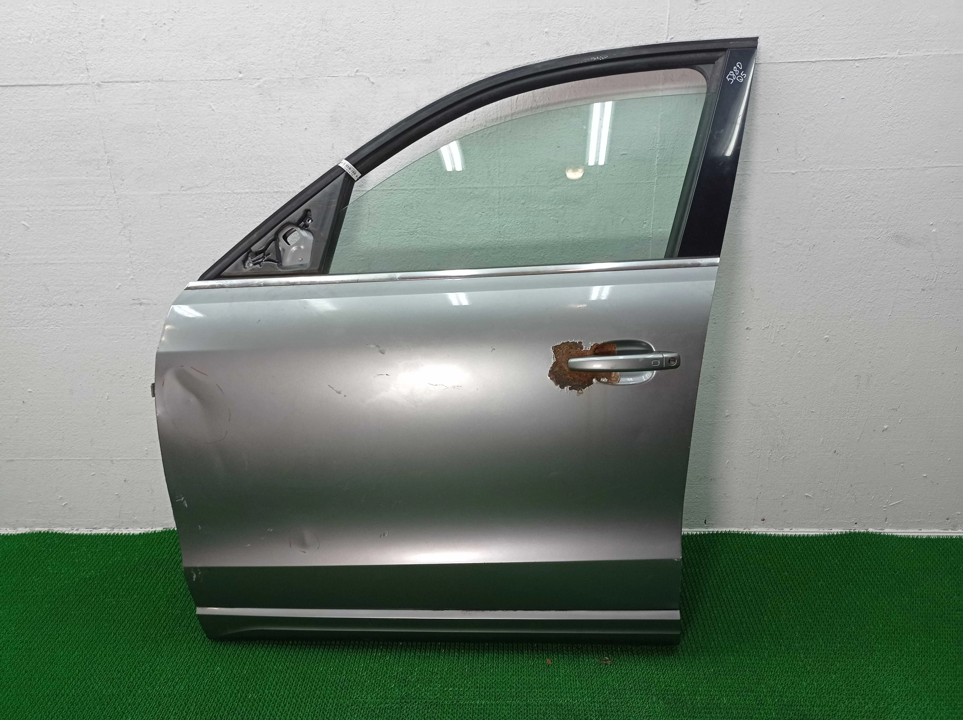 Дверь передняя левая Audi Q5 (8R) 2008 - 2012 бензин 3.2 Автомат