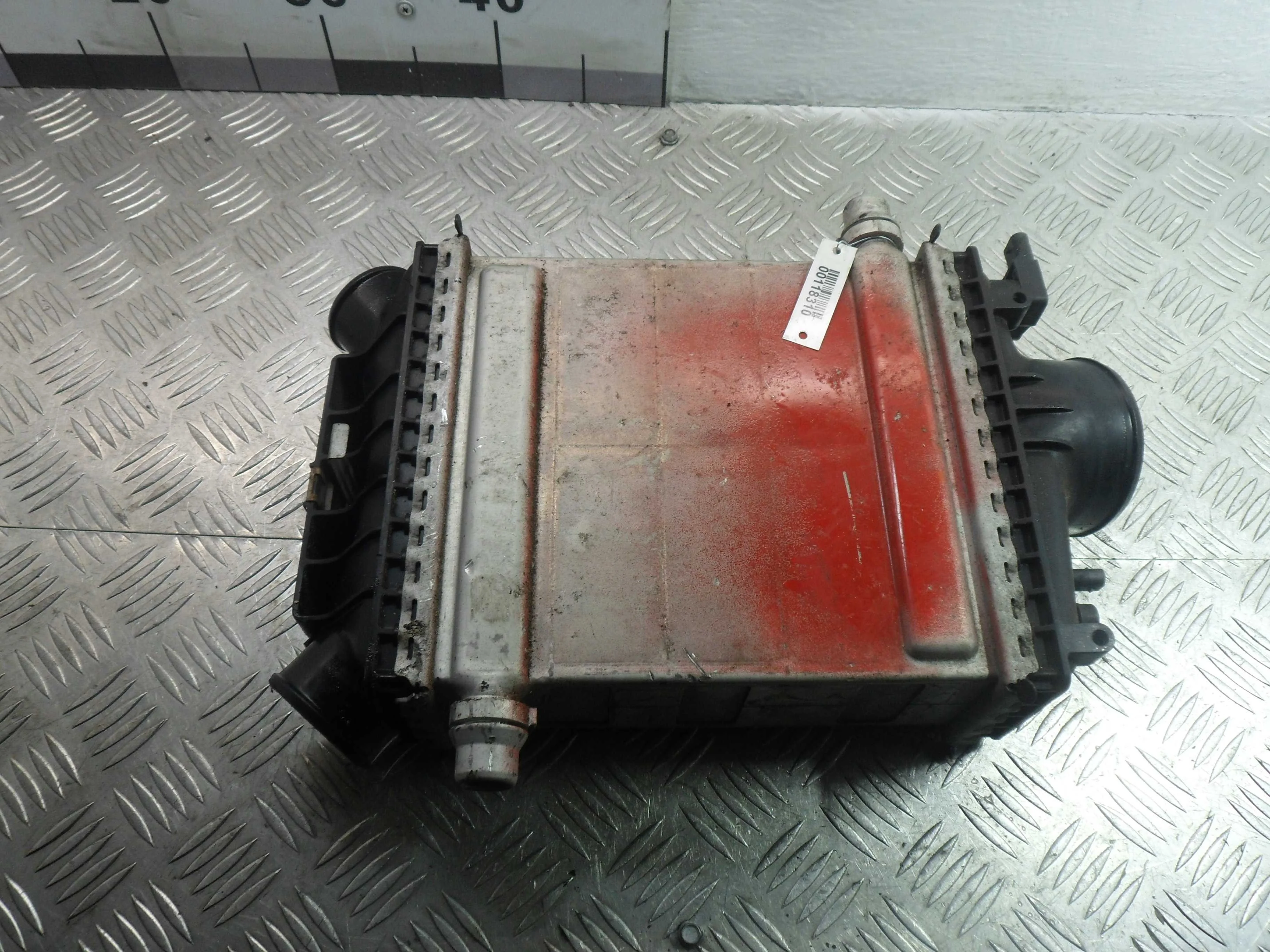 Радиатор интеркулера Mercedes E-klasse (W212) Рестайлинг 2013 - 2016 бензин 3.5 Автомат