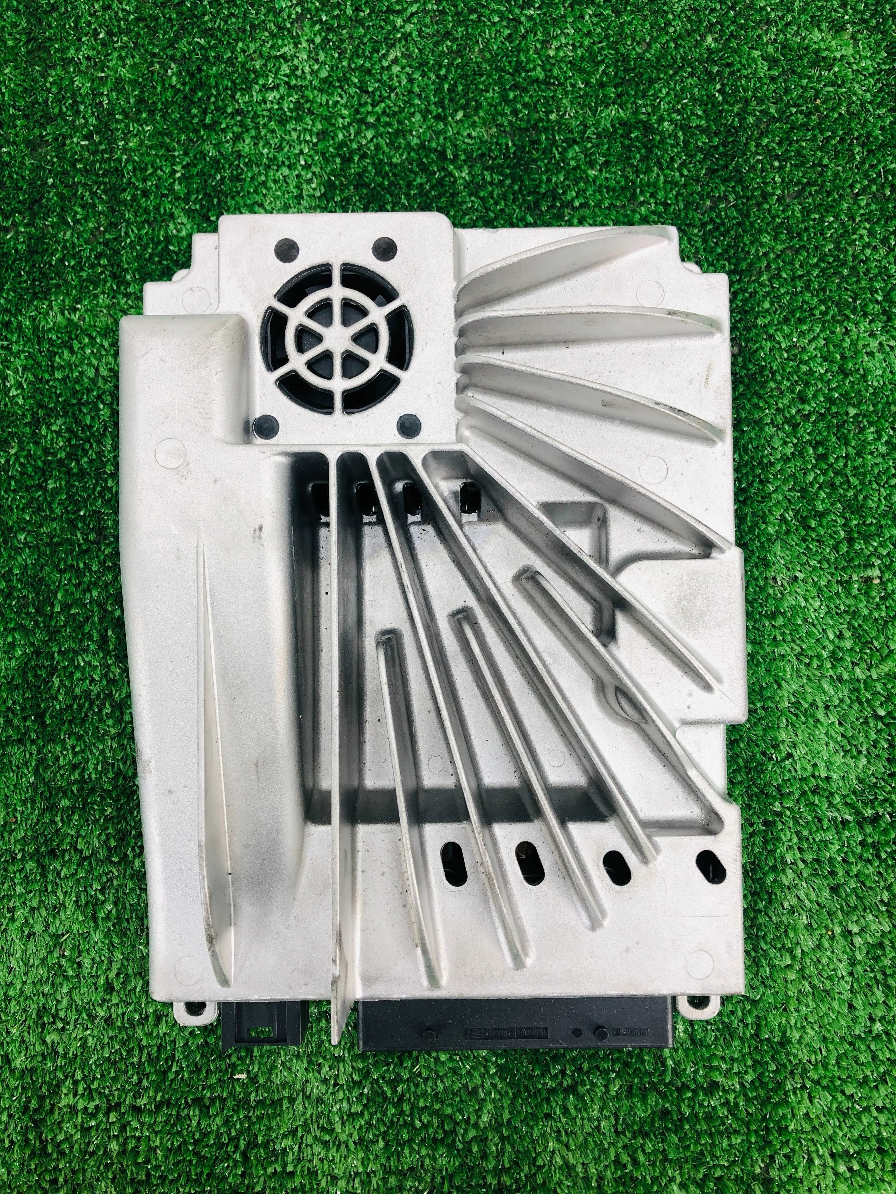 Блок усилителя музыки Mercedes GLS (X166) 2015 - 2019 дизель 3.5 Автомат