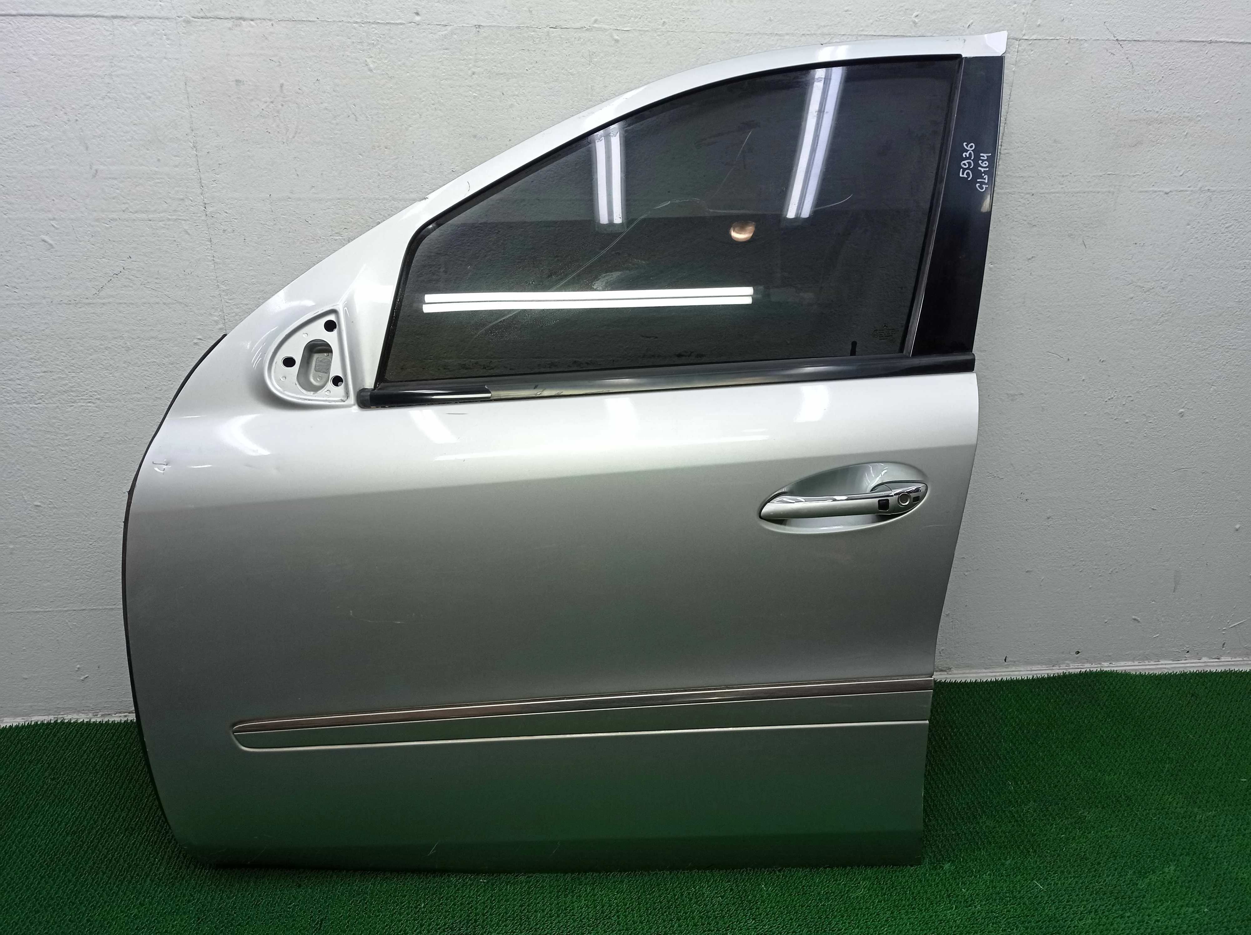 Дверь передняя левая Mercedes GL (X164) 2006 - 2009 дизель 3.2 Автомат