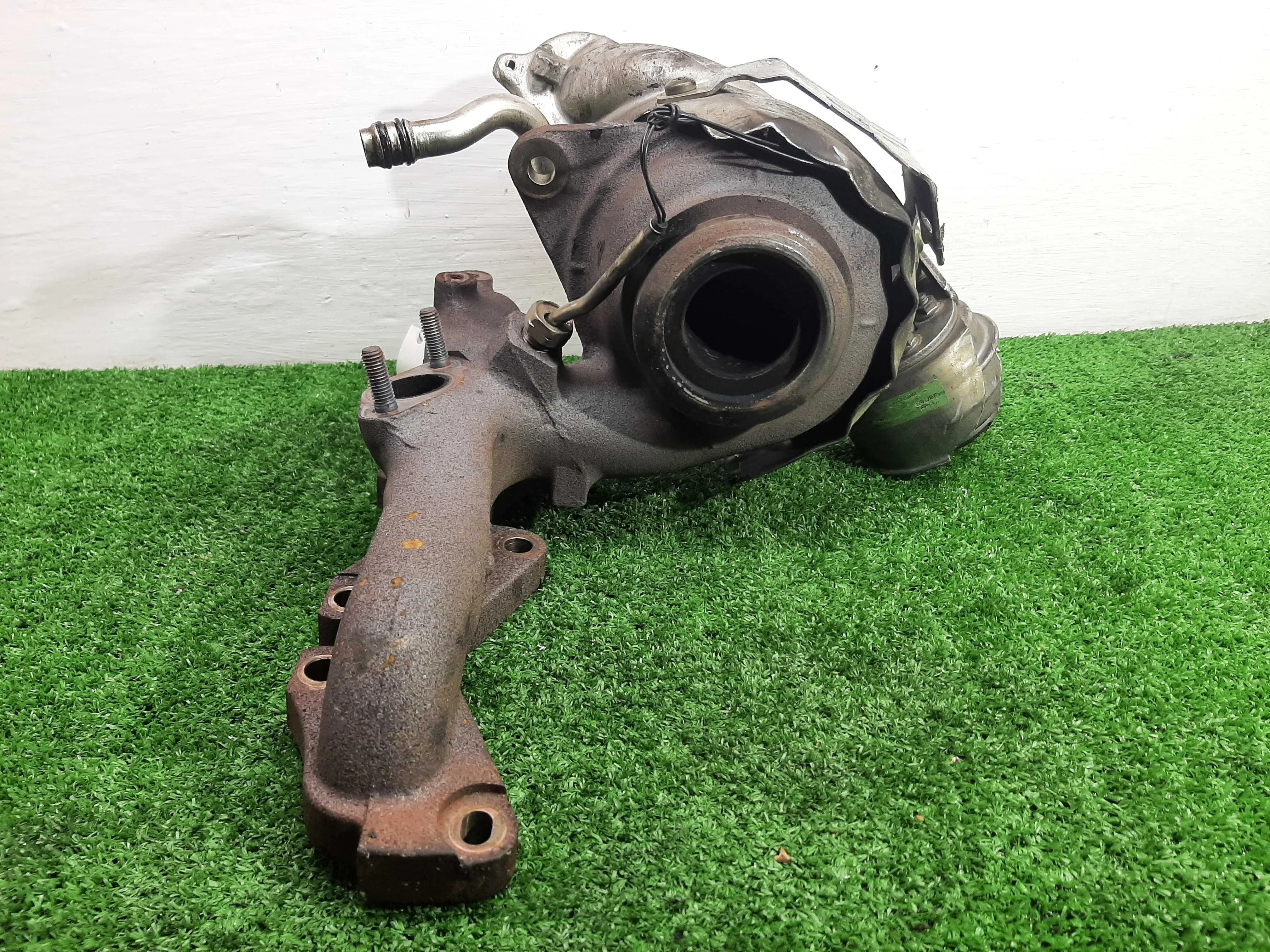 Турбина Audi A4 B8 (8K2) рестайлинг 2012 - 2015 дизель 2.0 Механика