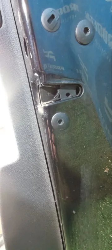 Замок двери задний правый Volkswagen Golf ХЭТЧБЕК