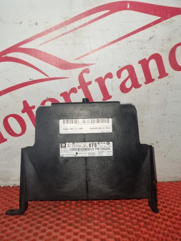 Блок управления магнитолой Opel Insignia 13353284