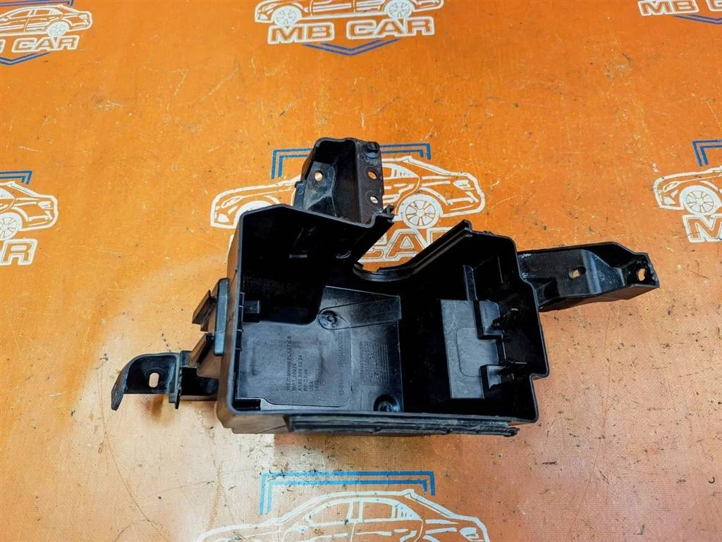 Корпус блока предохранителей Mercedes-Benz