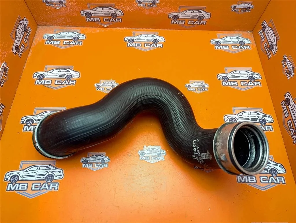 Патрубок интеркулера Mercedes-Benz