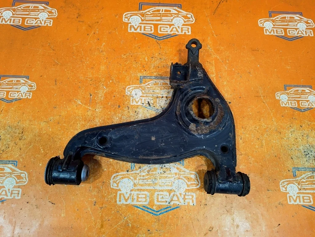 Рычаг передний нижний левый Mercedes-Benz