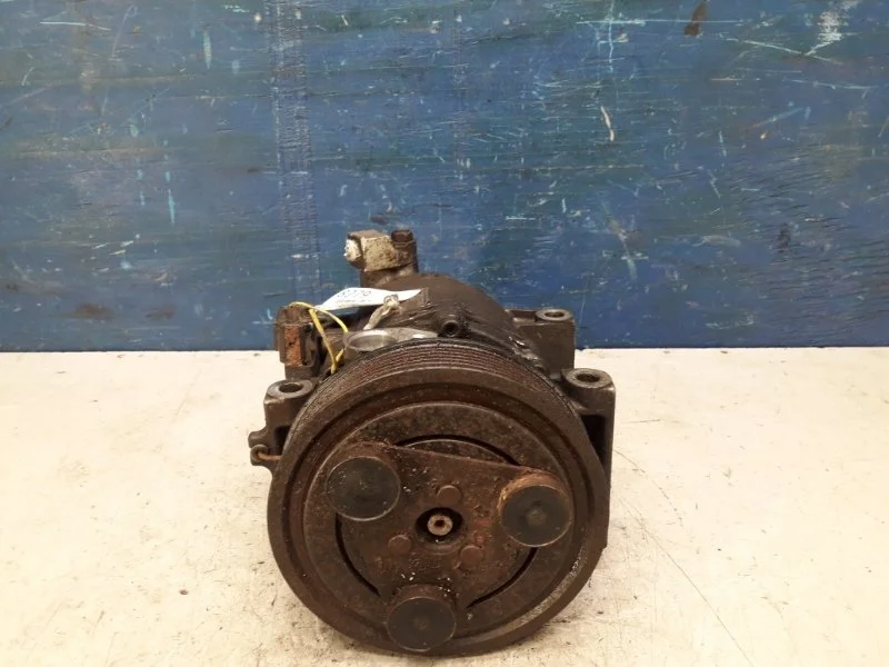 Компрессор кондиционера Nissan Navara D40 2005-2010 92600EB40E 2.5 YD25