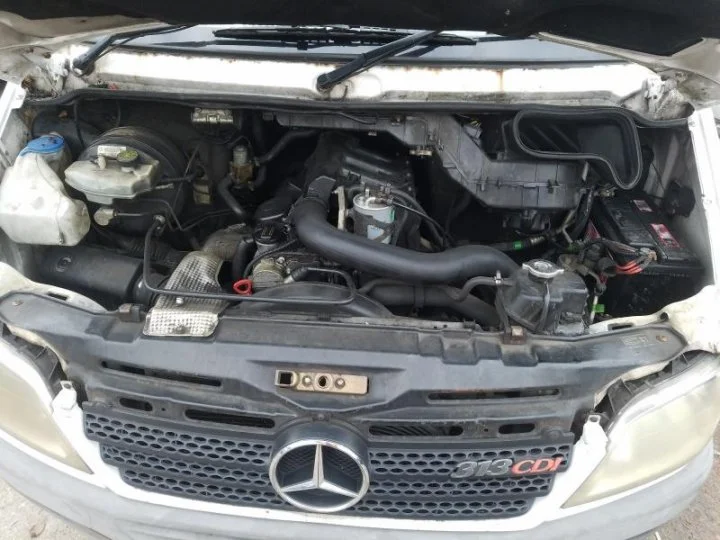 Продажа Mercedes-Benz Sprinter 2.2D (109Hp) (611.981) RWD MT по запчастям