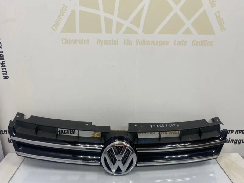 Решетка радиатора Volkswagen Touareg 2010 2011 2012 2013 2014