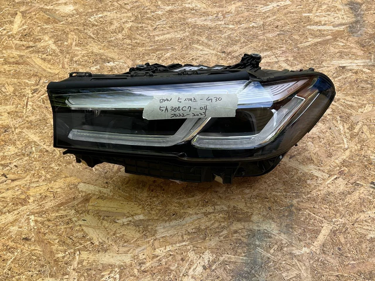 Фара левая BMW 5er G30 рест. 2022+ LED LCI BMW 5er G30 2016-2023