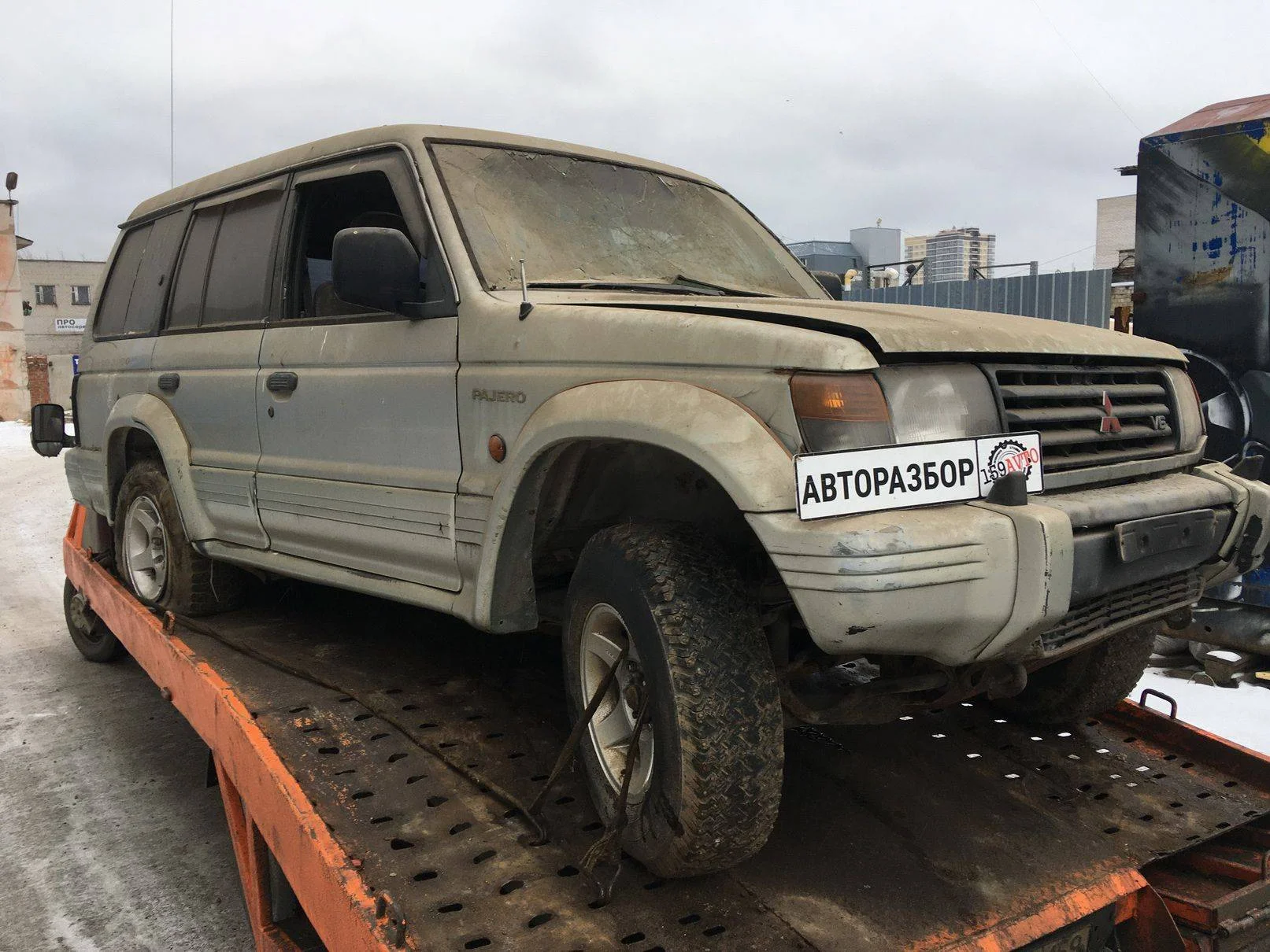 Продажа Mitsubishi Pajero 3.0 (181Hp) (6G72) 4WD AT по запчастям