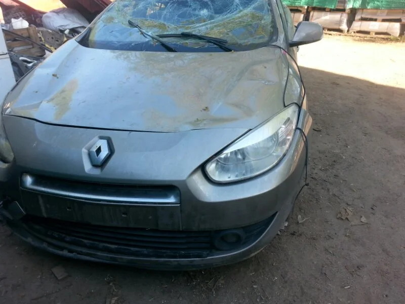 Продажа Renault Fluence 1.6 (106Hp) (K4M 838) FWD MT по запчастям