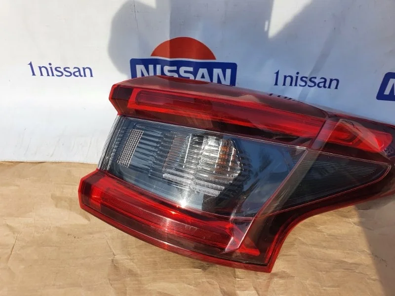 Фонарь задний Nissan Qashqai 2019 г - 26550HV00A J11 HRA2, задний правый