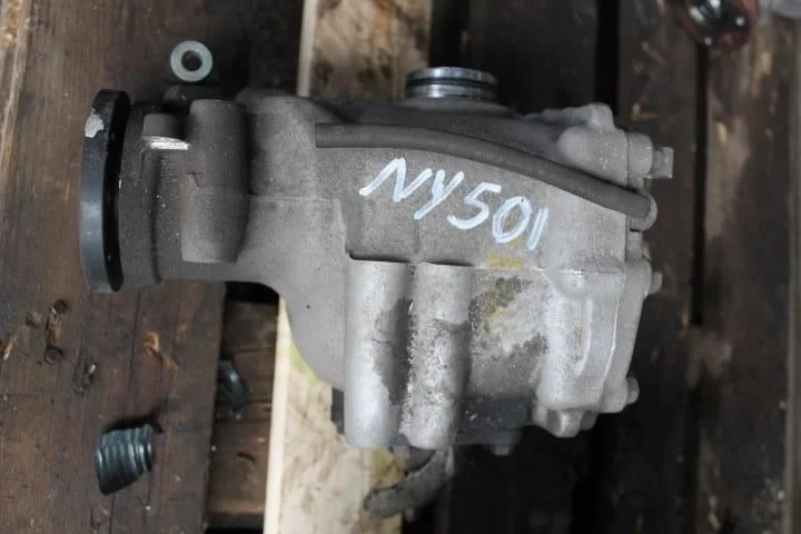 Б.у. редуктор NISSAN FUGA PY50 NISSAN FUGA PY50