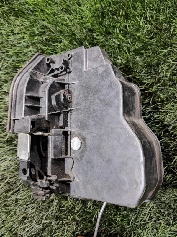 Замок двери BMW 550i 2007 E60