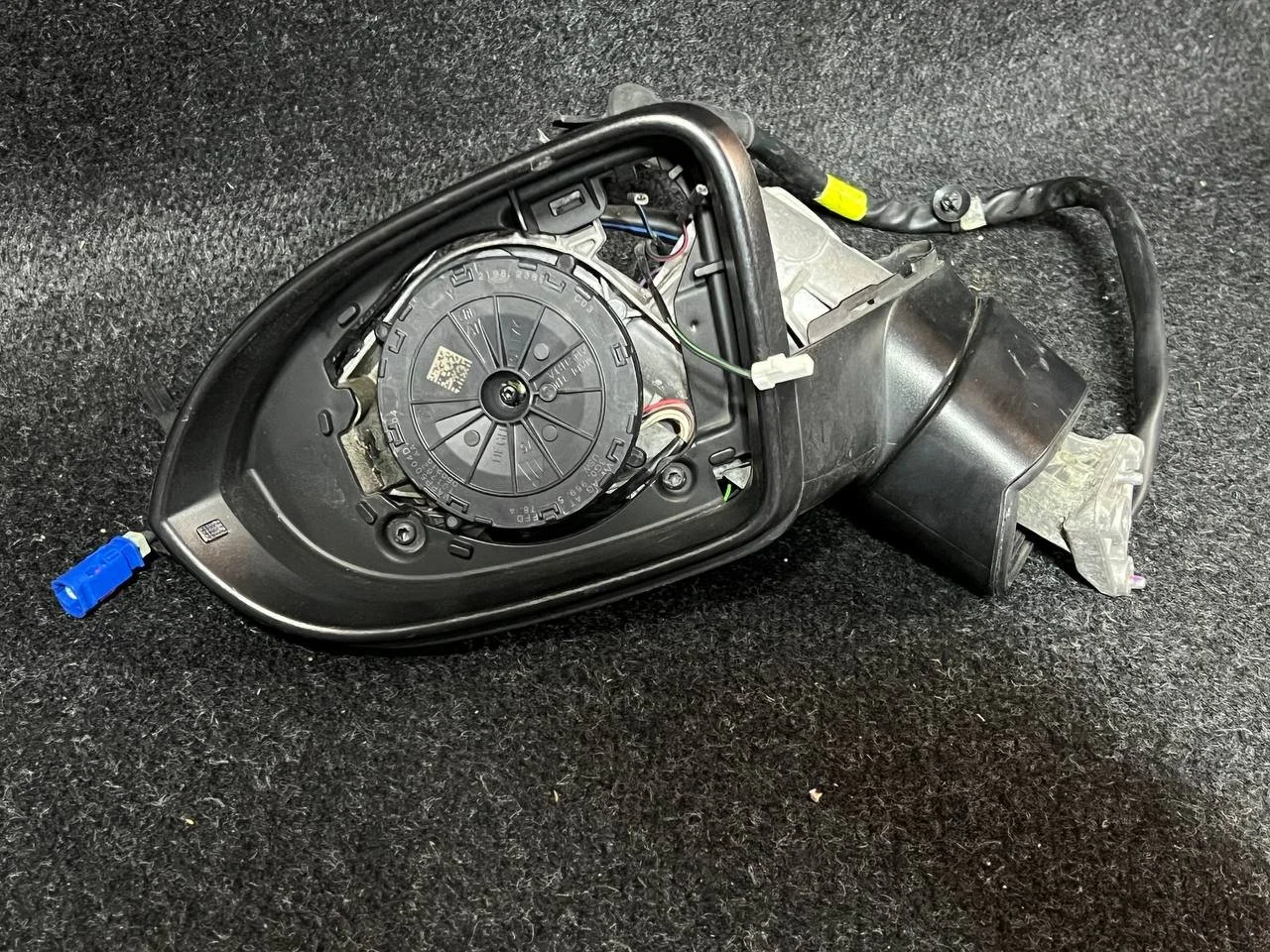 Зеркало боковое правое Volkswagen Jetta 6 2010-2019  Volkswagen Jetta 6 2010-2019