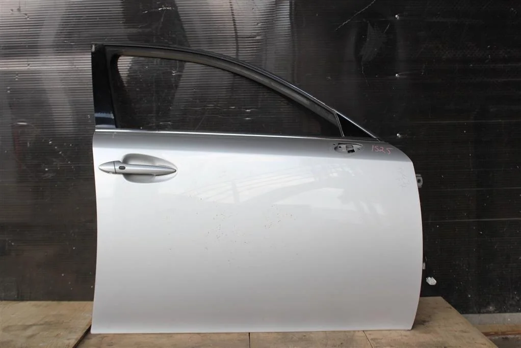 Б.у. дверь LEXUS IS250 GSE20 LEXUS IS250 GSE20
